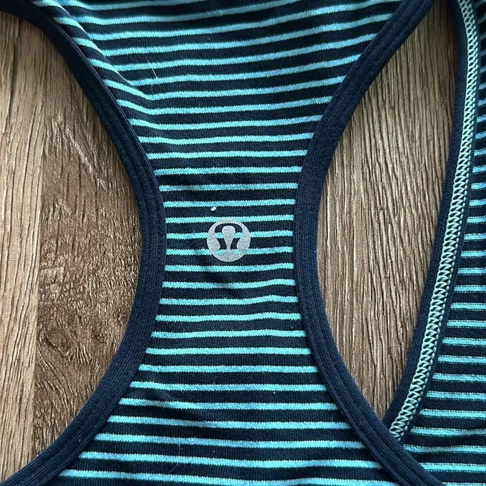 Lululemon Cool Racerback Tank Hyper Stripe Blue Moon‎ Inkwell Size 6